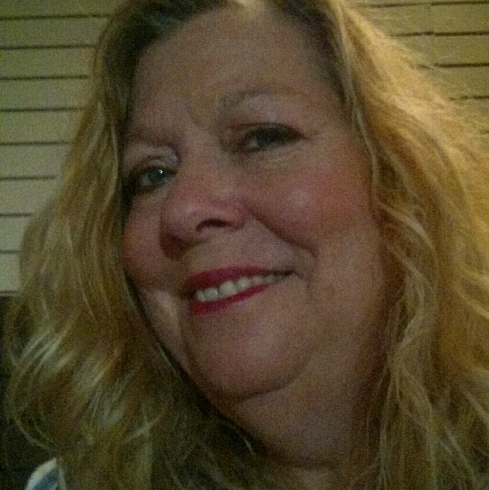 Meet your Posher, Kelli